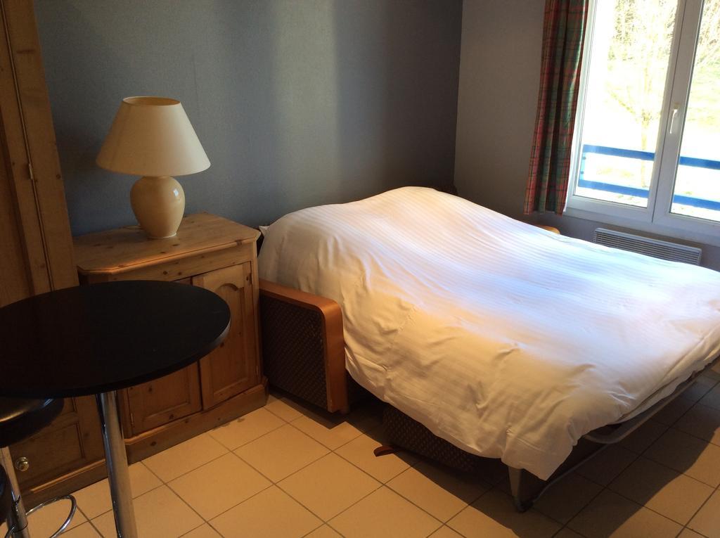 Residence Hotel Les Ducs De Chevreuse Avec Hebergement, Repas & Pdj, Seminaire, Bureau & Parking חדר תמונה